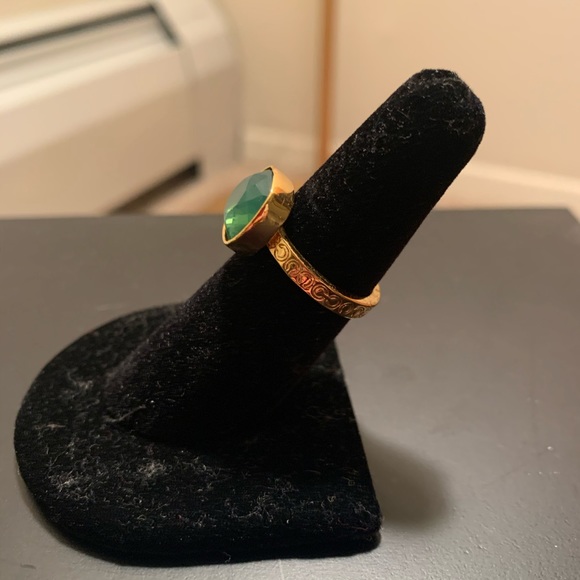 Vibrant gold and green Coach ring - Picture 2 of 4